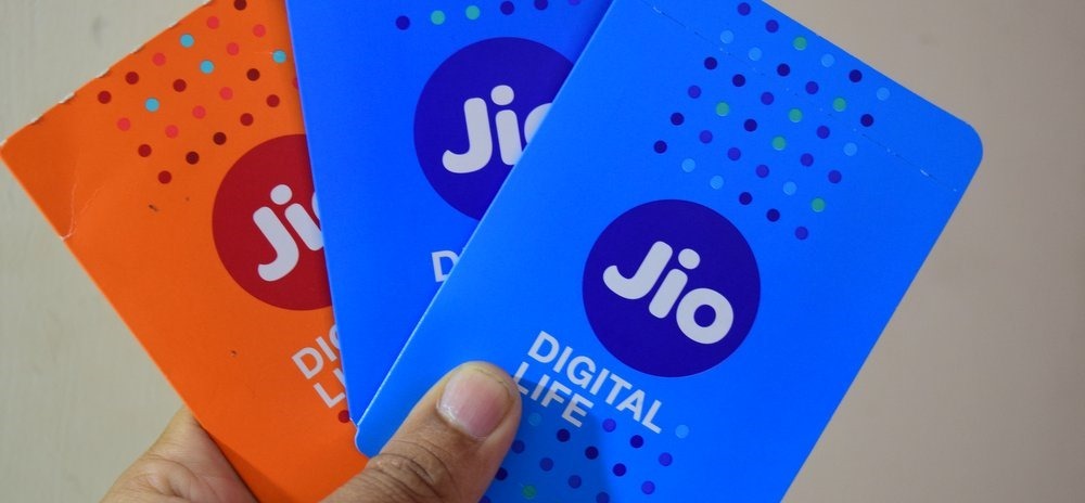 jio offer, cashback offer in jio, ambani's jio mobile company, latest news of jio
