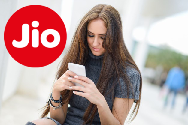 `JIO has given so much of the gift, free JIOFI is getting 100GB data in free (2)