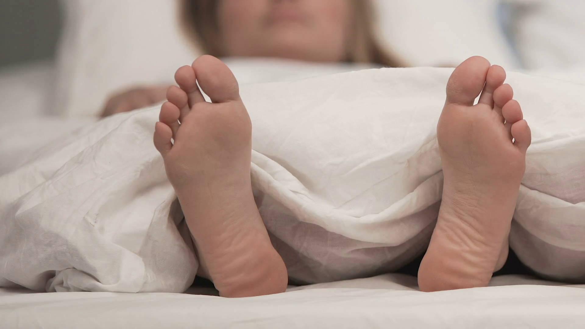 OMG !! In this mysterious incident, the dead woman gave birth to ten days