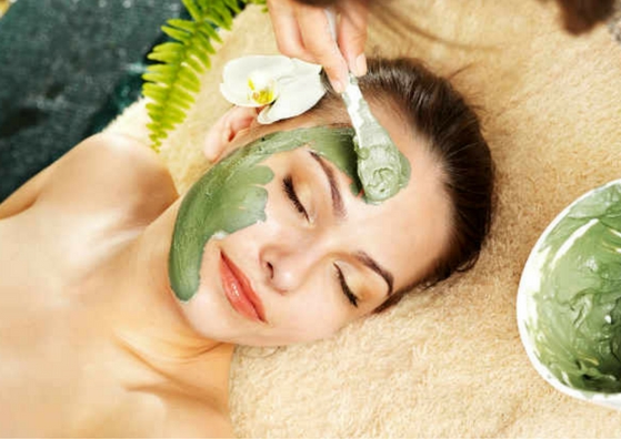 Curd and neem face pack provides 5 benefits in the skin rather than one नीम