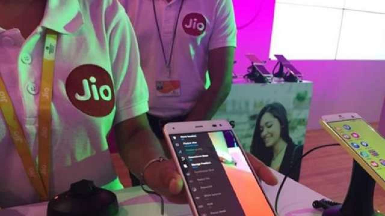 reliance-jio-special-offer-for-jio-users-read-full-service-for-2-months-full-news (1)
