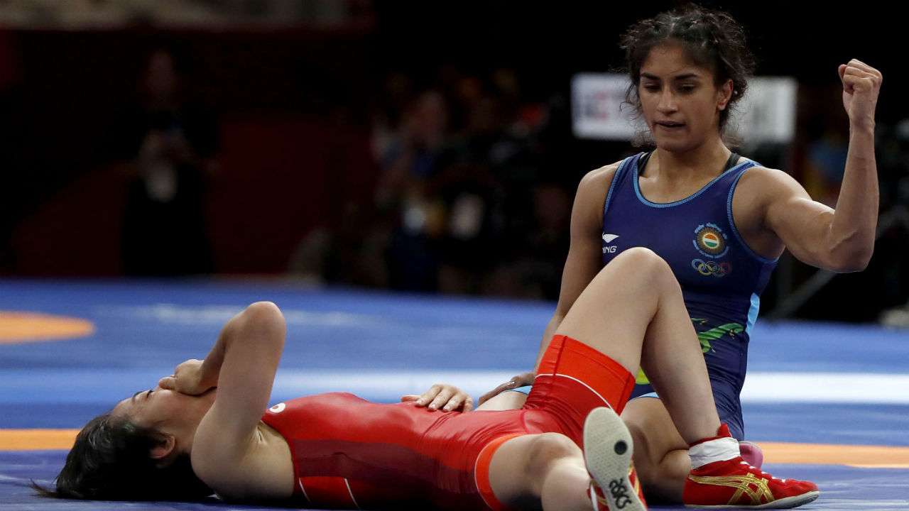 vinesh-phogat-honored-gold-in-indias-asian-games (2)