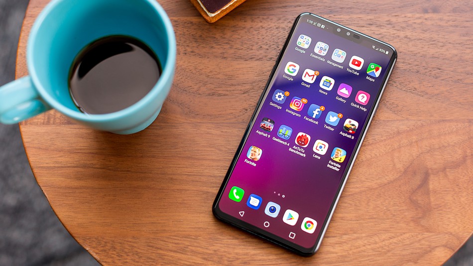 LG V40 ThinQ flagship smartphone launch - its price is also unmatched in budget (1)