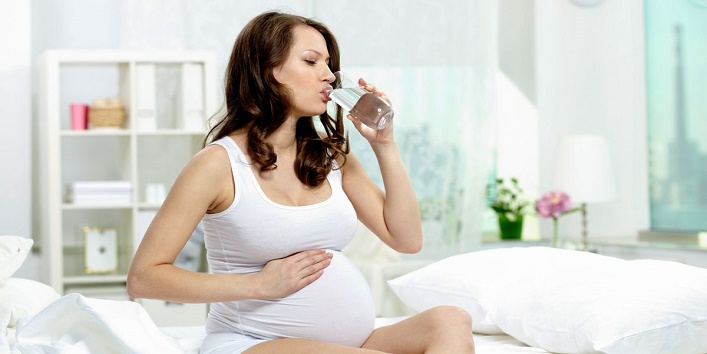 Is Drinking Too Much Water During Pregnancy Bad For Your Baby (2)