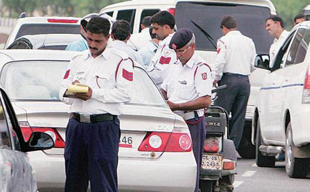 Usesful Traffic Rules: traffic constable does not have the right to remove keys from vehicles, know the rules