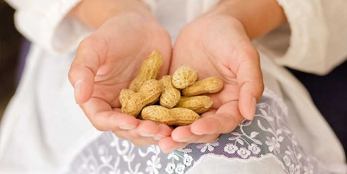 In the freezing weather, peanut is eaten by eating so much benefits in the body.