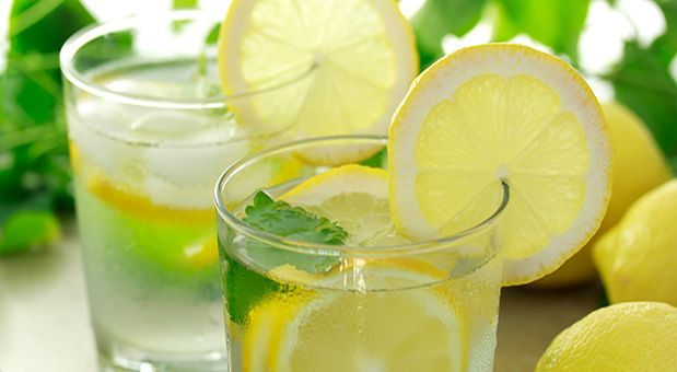 Consuming lemonade everyday can cause severe diseases नींबू