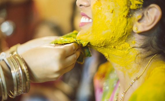 What is the importance of putting turmeric to the bride and the bridegroom a few days before the wedding? Know why