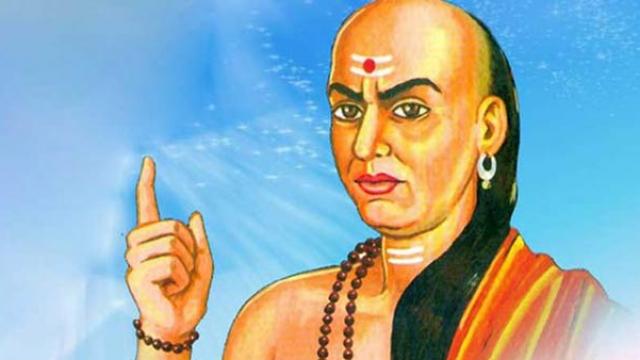 चाणक्य नीति The wise person, according to Chanakya, does not tell anyone about this 5 things, so don't forget.