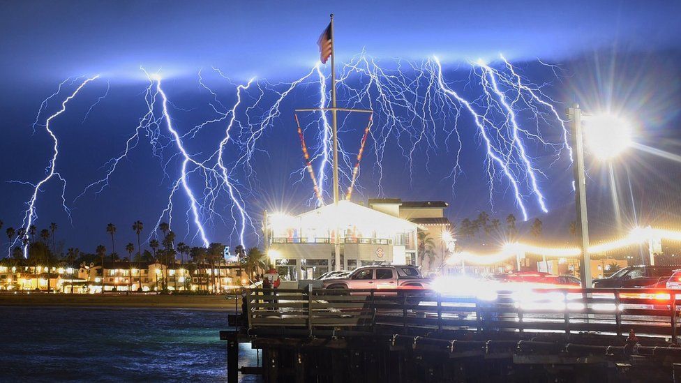 9 simple ways to avoid lightning bolts in this stormy rain
