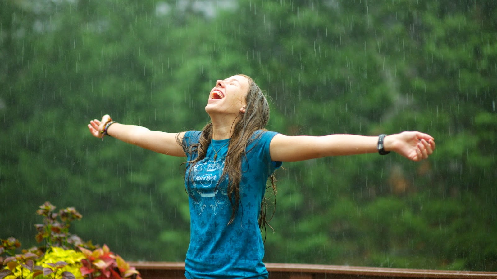You get the amazing benefits of bathing with rain water बारिश