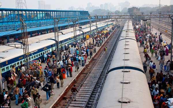 5 largest railway stations in India, know which station has the highest platform प्लेटफार्म