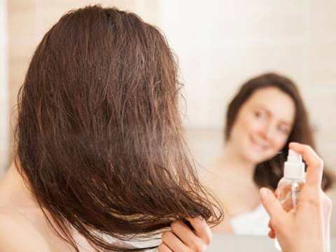 Do you have the habit of washing hair at night - so be careful, know what can cause problems रात्रि