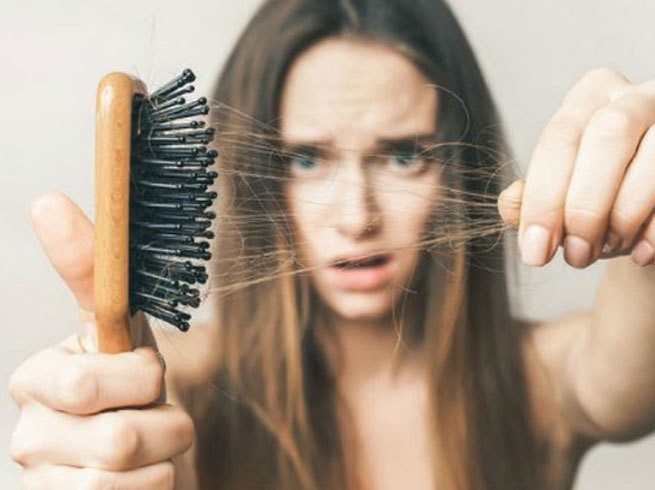 Goodbye to hair breakage problem, sit at home, your hair will grow long and thick. समस्या