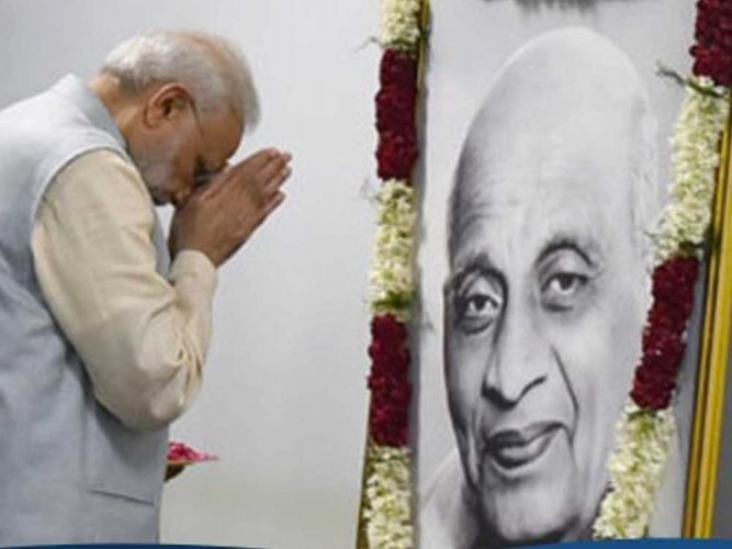 For whom did Sardar Vallabhbhai Patel leave the post of Prime Minister and know why