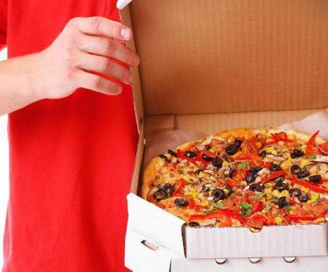 Pizza delivery boy turned out positive in Delhi; 72 families were delivered home डिलीवरी