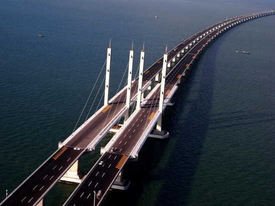 Top 4 longest bridges in the world, knowing the length will be surprised