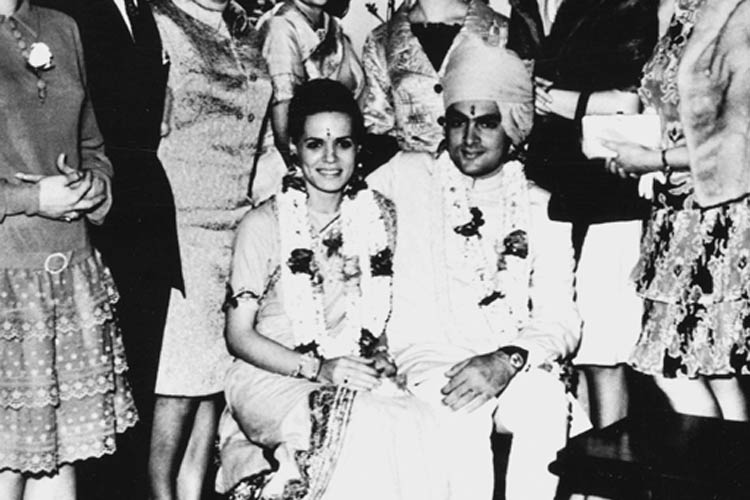 Sonia Gandhi, even after marrying Rajiv, used to meet this person secretly सोनिया गांधी