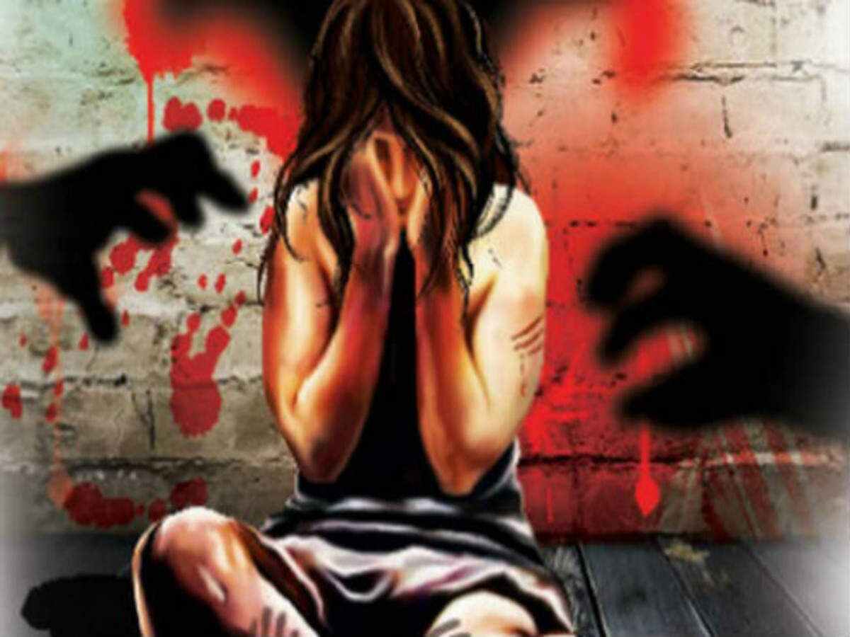 रेप Brother with a 10-year-old girl gang-raped with friends first and then .....