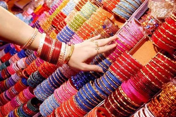 Suhagan women do not wear bangles of this color even forgetting