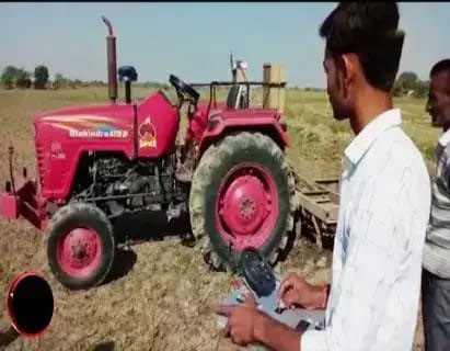 Father used to get stomach pain while driving tractor, then son made such an invention that everyone was shocked