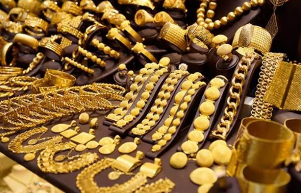 If you want to buy gold on Dhanteras, then take care of these four things