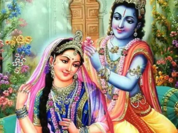 Put Radha-Krishna's picture in the bedroom, this benefit will be available in married life