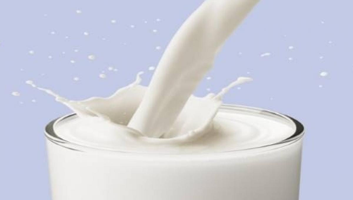 Do you know these 8 amazing benefits of drinking milk