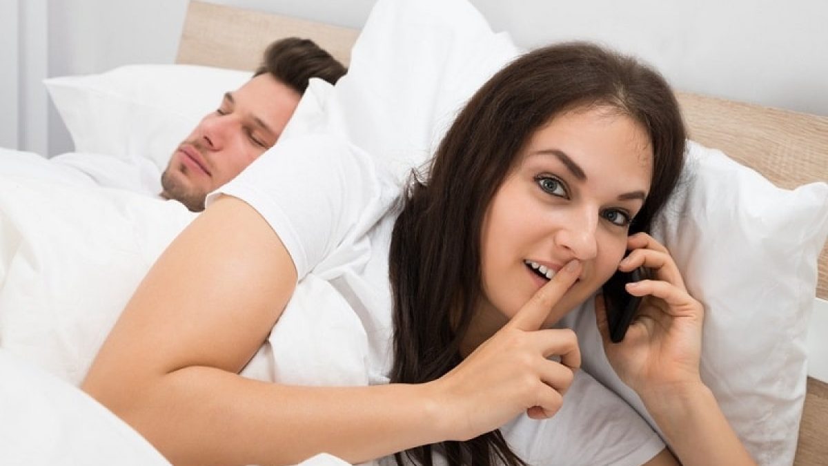 If your wife is not cheating on you, understand with these antics