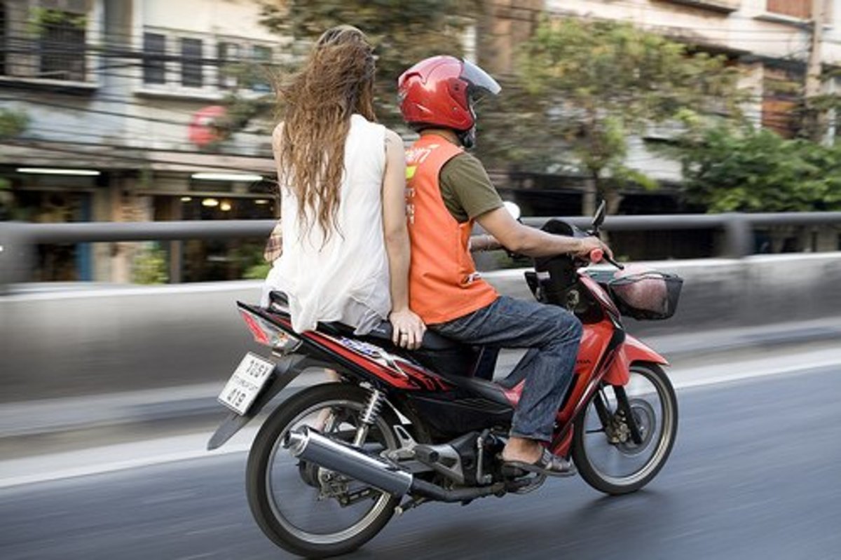 Road transport changed the rules of sitting on the back seat of the bike, it is very important to know all