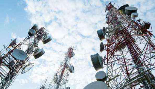 Spectrum auction to be held in new year, government will raise Rs 4 lakh crore