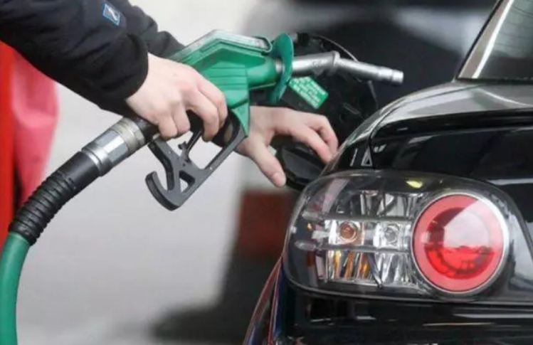 This is how petrol is stolen, know fast or else you might be the next victim