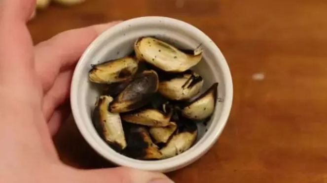 Eat roasted garlic a week before sleeping at night, then see amazing