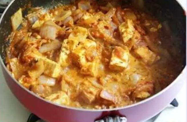 uch a taste of paneer do pyaza, which will make you crazy after eating