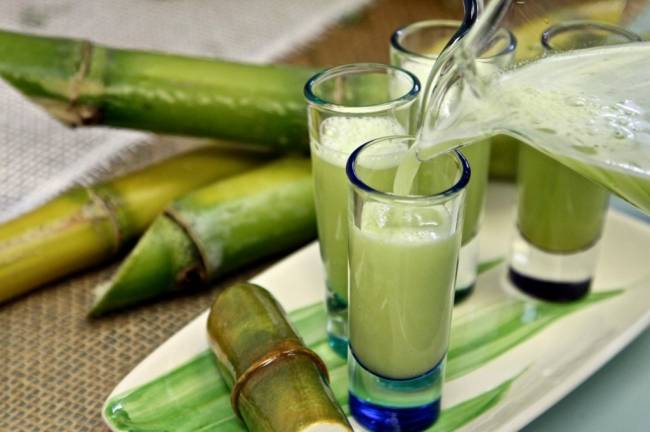 Men have miraculous benefits and disadvantages from drinking sugarcane juice