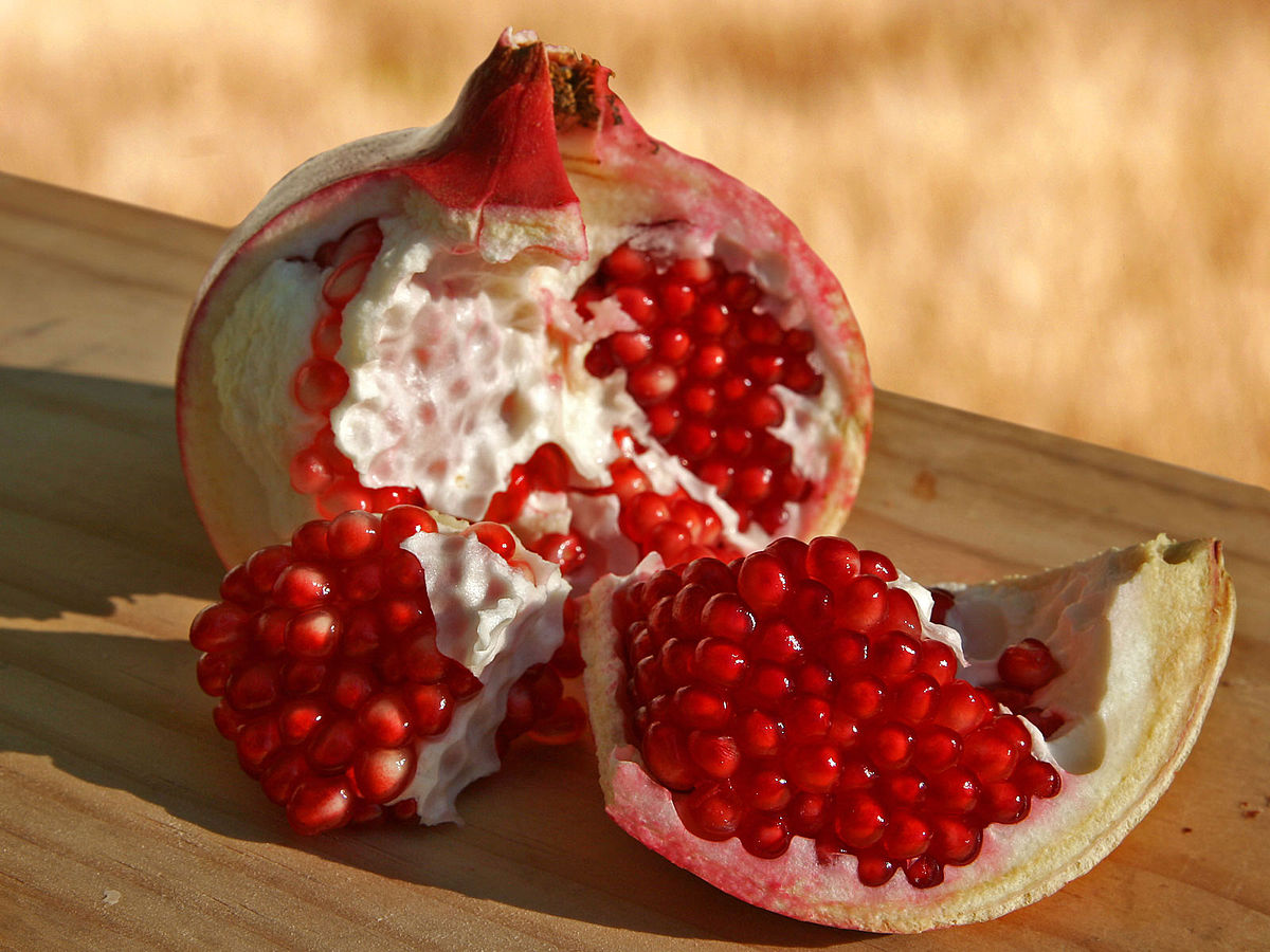 Consuming 7 days of pomegranate will give you some benefits that you will be surprised to know.