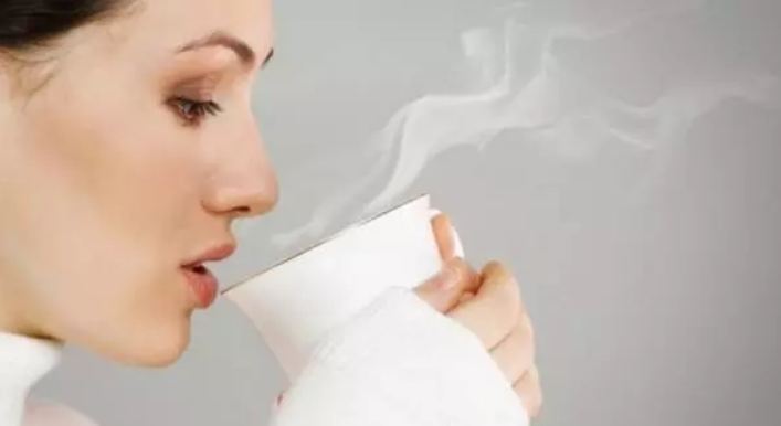 Top 7 amazing benefits of drinking hot water in the morning