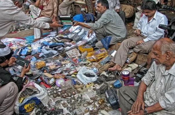 3 famous, old thieves markets of India, you must visit here