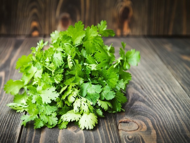 These 3 face packs made with green coriander will have these benefits, know today