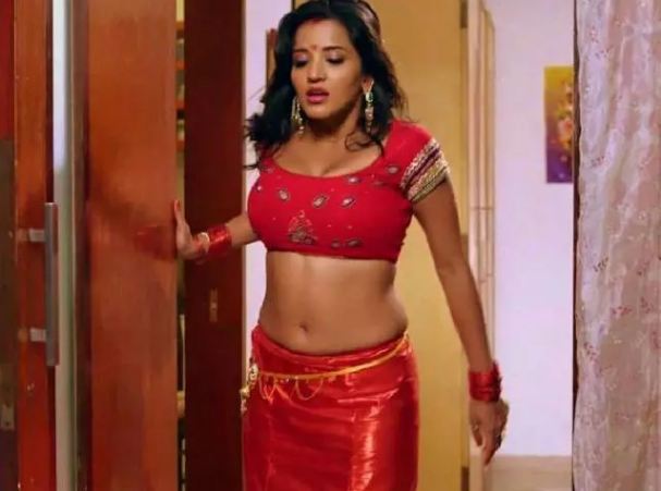 This is the top 3 hottest and beautiful actresses of Bhojpuri films, number 3 will surprise you (2)