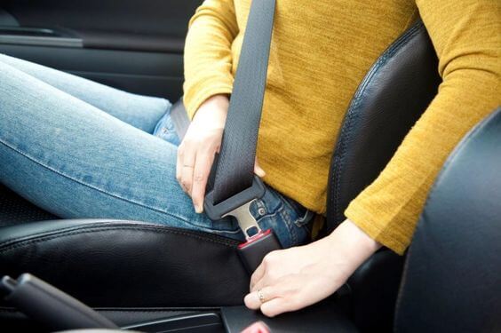 Know why seat belt is important and what is its connection with air bag?