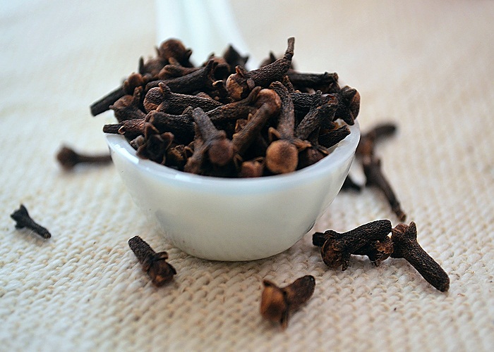 Clove is the panacea for many stomach problems ranging from toothache, learn its 4 benefits