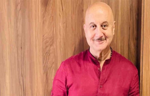 Anupam Kher completes 37 years of his career in Hindi cinema, shares this emotional video