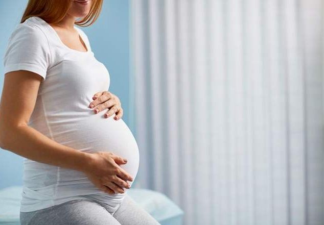 Due to these actions of pregnant women, the baby growing in the womb becomes very weak