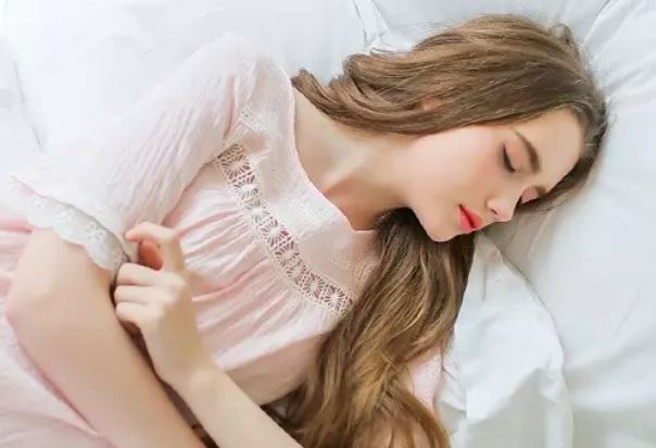 Never make these mistakes while sleeping at night, otherwise these problems will happen