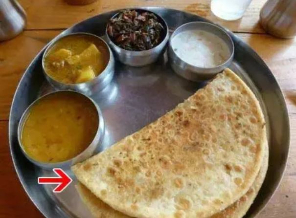 Why 3 loaves are not served together in the plate, you will be surprised to know the reason