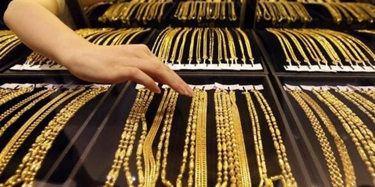 Gold price today Gold prices fell for the third day in a row, now at Rs 27,651 per 10 grams of gold