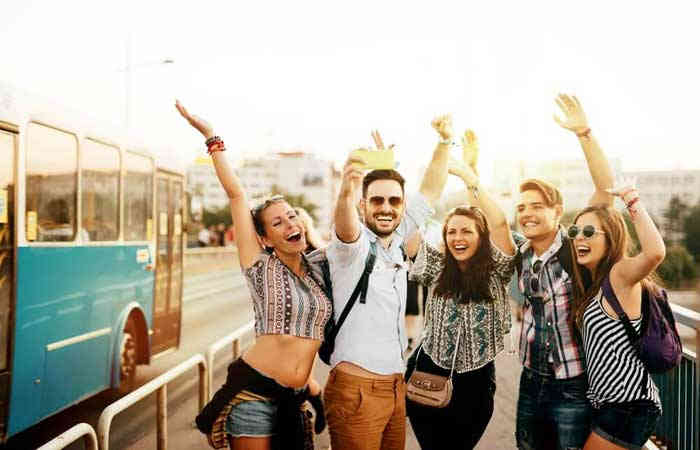 If you are going on a group trip, then know these things before traveling, otherwise you will regret it!