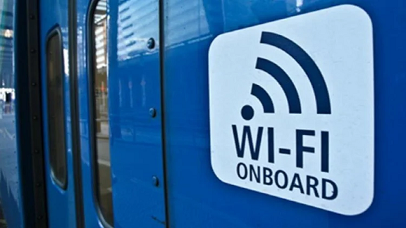 Indian Railway Passengers will get free internet facility at more than 6,000 stations across the country!