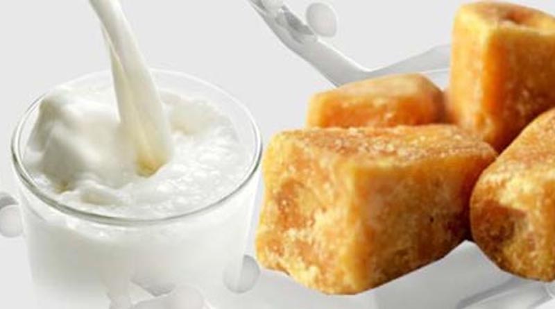 Know that eating jaggery with hot milk has benefits in these diseases